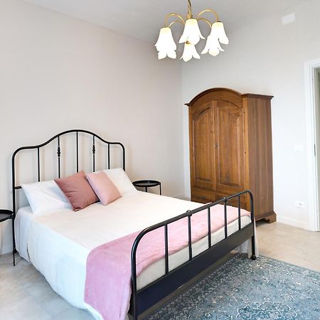 Apartamento Vico Larzio 6 "Terrazza Sul Vico" Noto Exterior foto