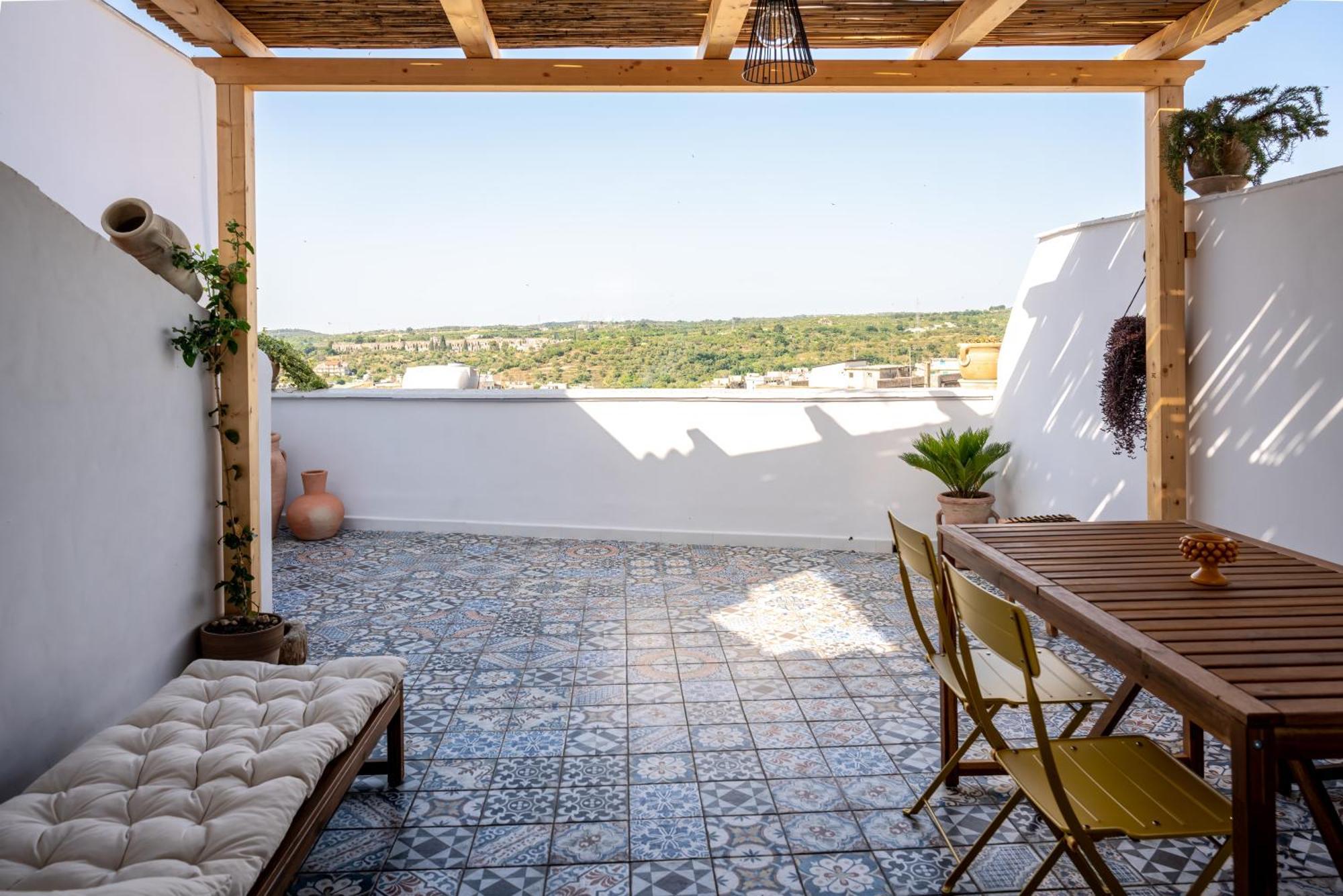 Apartamento Vico Larzio 6 "Terrazza Sul Vico" Noto Exterior foto