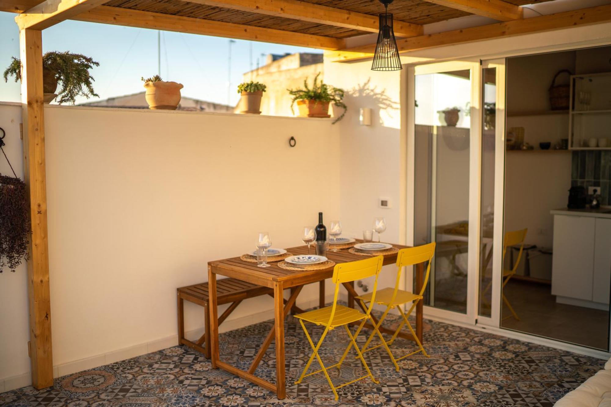 Apartamento Vico Larzio 6 "Terrazza Sul Vico" Noto Exterior foto